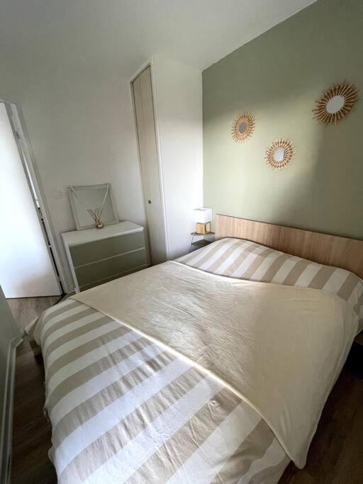 Appartement Vue Mer, 5Min A Pied De La Plage, Parking Prive Vallauris Exterior foto